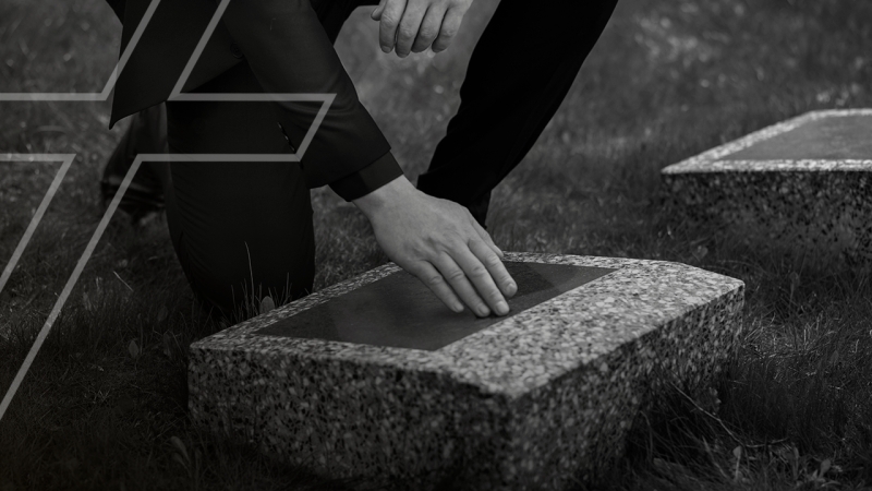 COMO ESCOLHER A PLACA IDEAL PARA O TÚMULO